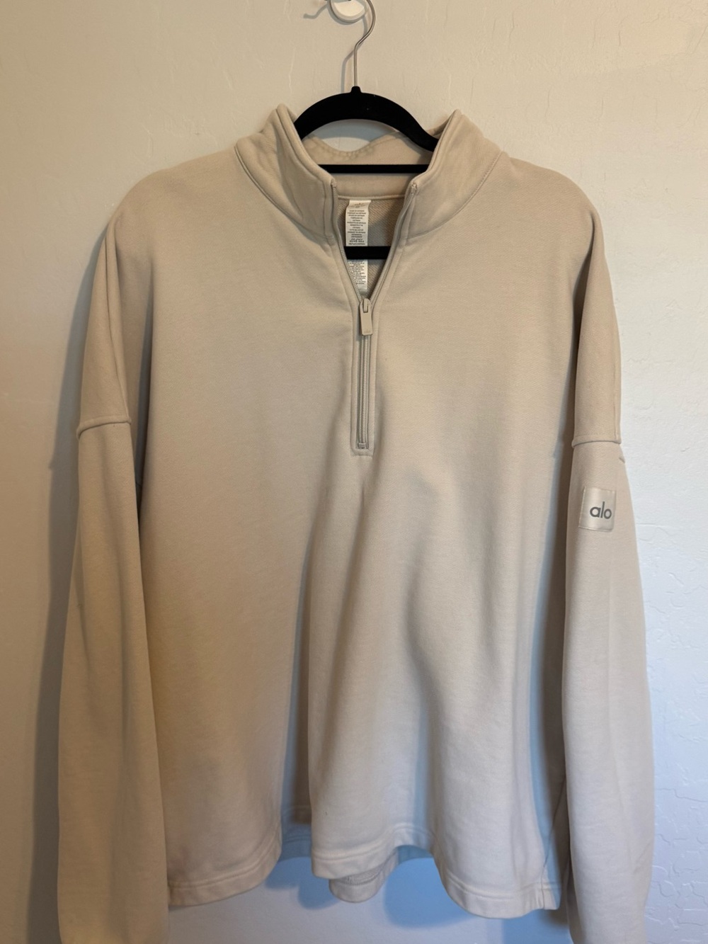 ALO Yoga Men’s Cream Half-Zip Pullover Sweater